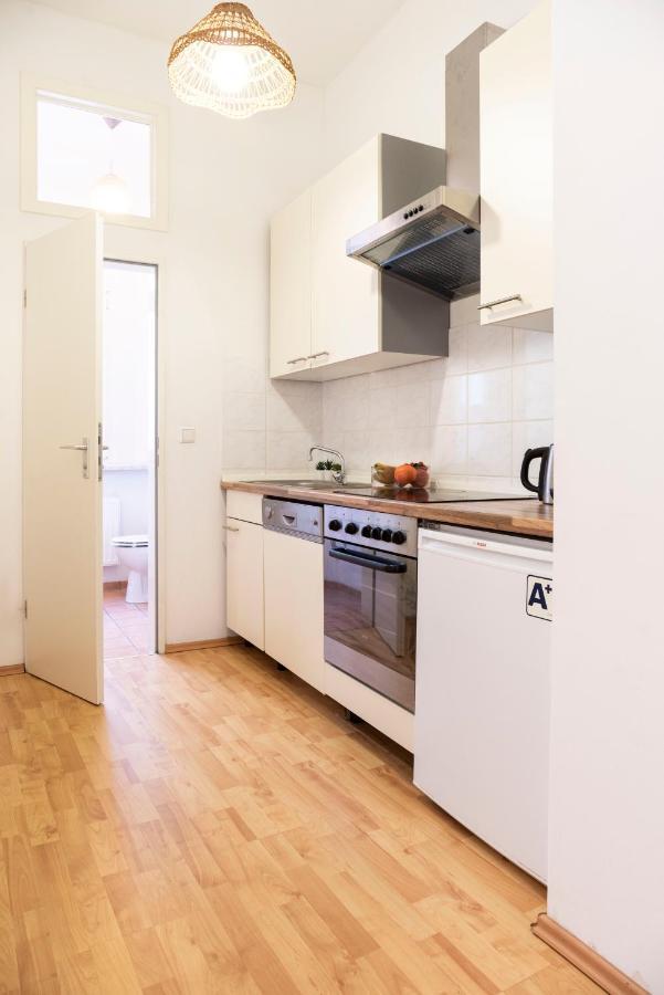 Cosy 2 Bedroom Apartment For 8 In Berlin Neukolln Екстериор снимка